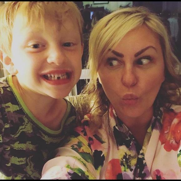 Meet Your Posher - Picture 11 of 14